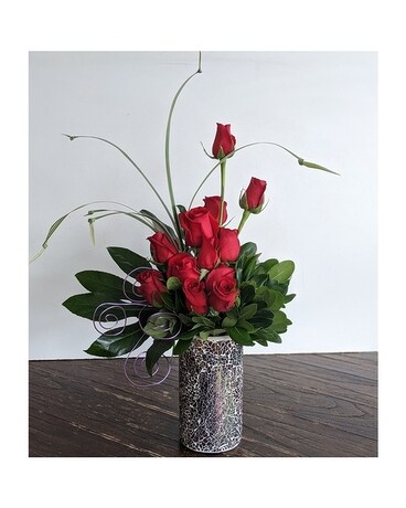 Sparklin Dozen ow23v005a Flower Arrangement