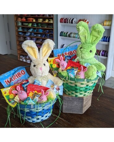 EasterBasket (green or blue) ow23eb002 Gift Basket