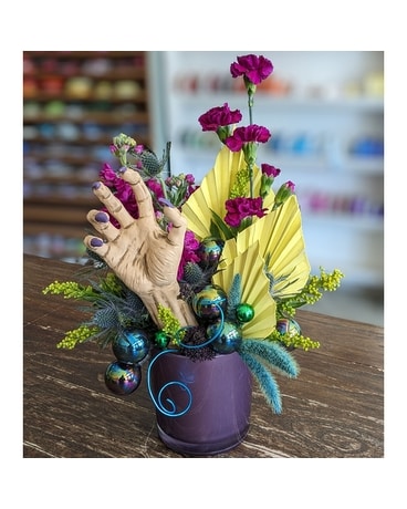 I'll Get You My Pretty ow23H012 Flower Arrangement