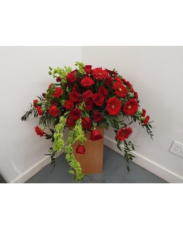 Red Rose Sanctuary Casket Funeral Casket Spray Flowers