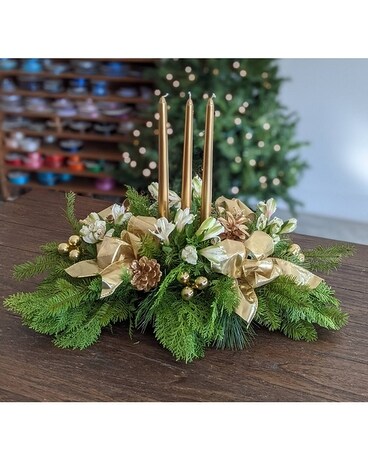 Royal Christmas Centerpiece T131-3A Flower Arrangement