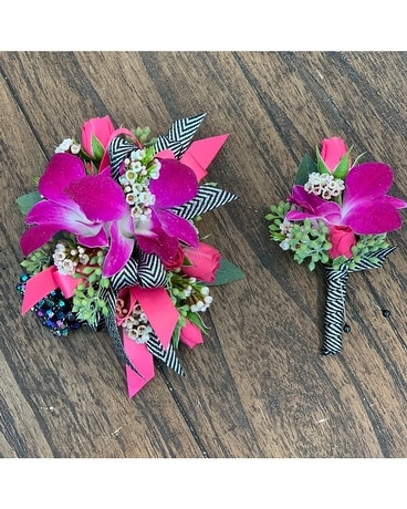 Hot pink, exotic Corsage