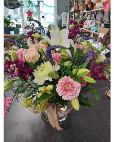 Stunning Garden Vase Colors & Flowers Vary Flower Arrangement