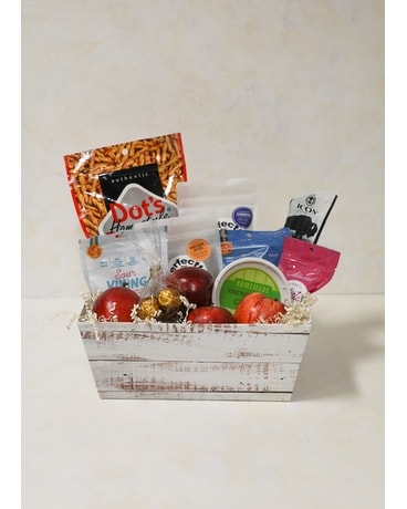Midwest Gourmet Gift Box (Large) Flower Arrangement