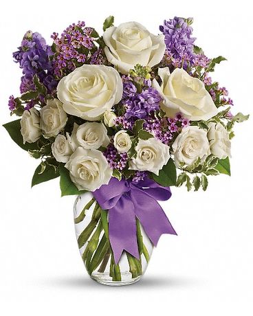 Enchanted Cottage DX Flower Arrangement