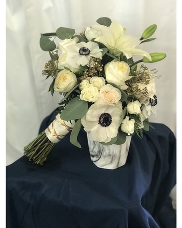 Beauty by RFS Wedding Arrangement