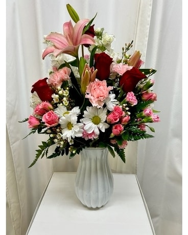 Tender Kiss By RFS Flower Arrangement