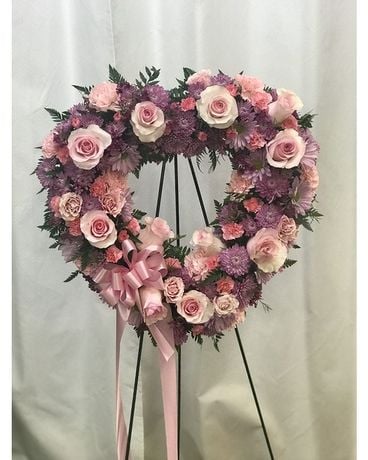 Pretty pastel heart by RFS Flower Arrangement