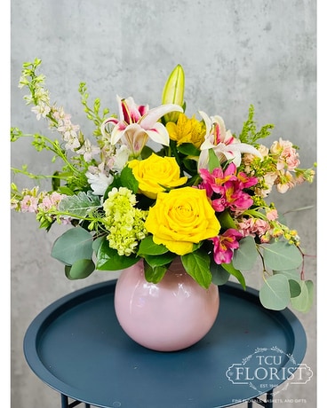 Pink Dreams Flower Arrangement