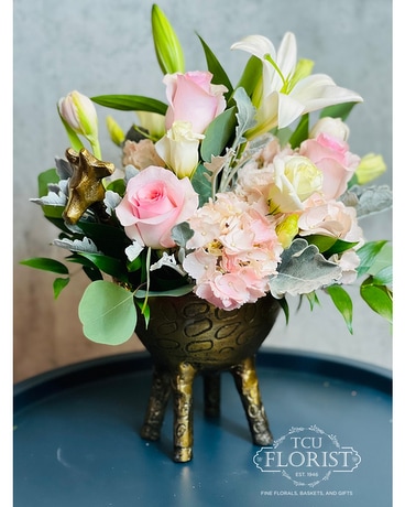 Gia Giraffe Flower Arrangement