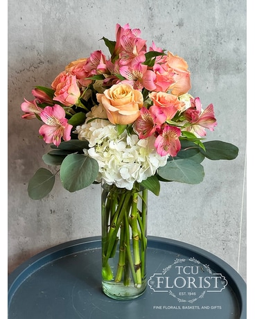 Pink Bellini Flower Arrangement