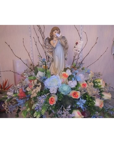 angel statue arrangement 2 Flower Arrangement