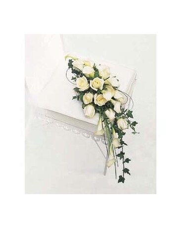 Bridal Bouquet Flower Arrangement