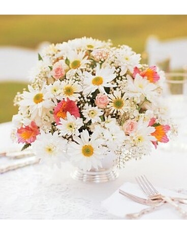Daisy Joy Centerpiece Flower Arrangement