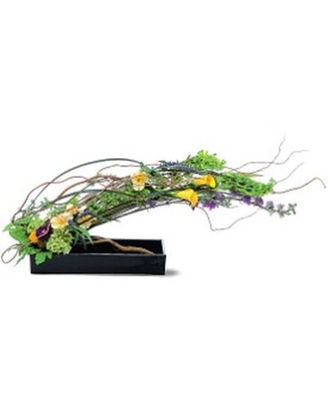Gracious Curve Flower Arrangement
