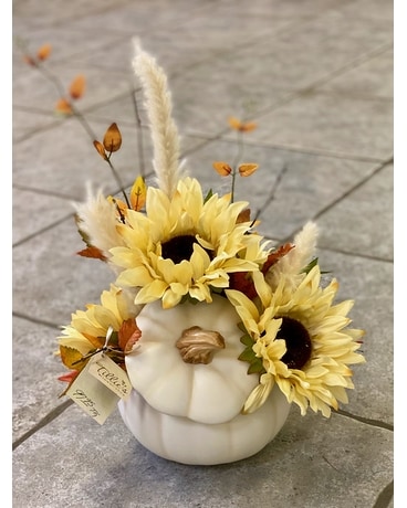 Boho Pumpkin Flower Arrangement