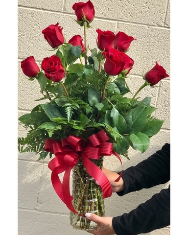 Long Stem Red Rose Arrangement Flower Arrangement