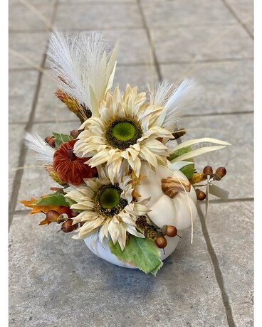 Farmhouse Pumpkin Flower Arrangement
