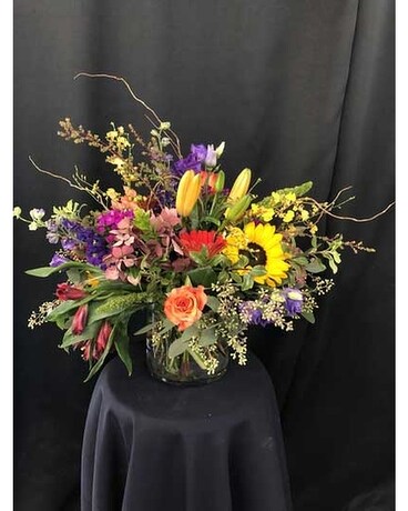 Custom Creation 124 Flower Arrangement