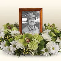 Photo and Urn Tributes