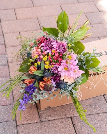 BouquetCrate Summer Mix - Petite Flower Arrangement