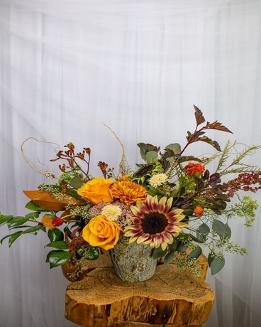 Fall Meander Flower Arrangement
