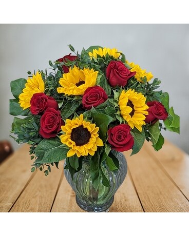 Vase of Sunflowers & Roses Flower Arrangement