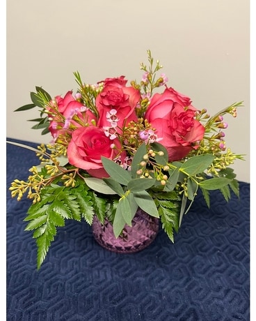 Short 1/2 Dozen Roses- Any Color Flower Arrangement