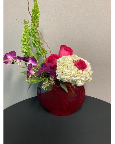 Elegant Beauty Flower Arrangement