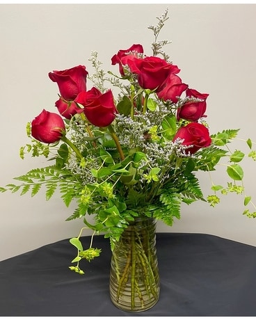 Dozen Roses - Any Color in Eau Claire WI - May's Floral Garden, Inc.