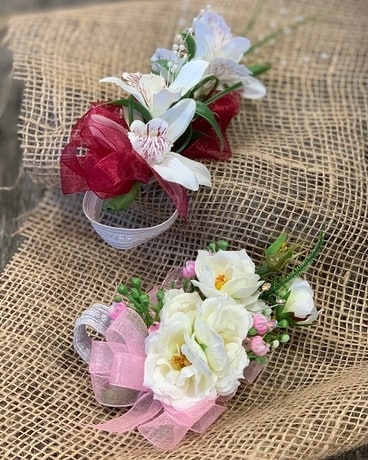 pictures of wrist corsages