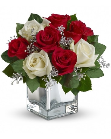 Snowy Night Cube Flower Arrangement