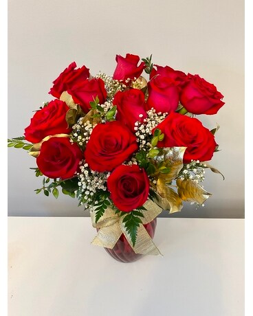 A Christmas Dozen Flower Arrangement