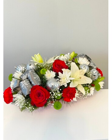 Holiday Splendor Flower Arrangement