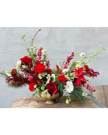 Holiday Classic Centerpiece Flower Arrangement