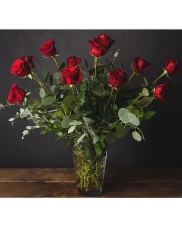 Deluxe Dozen Roses