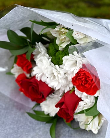 Small Christmas Wrap Flower Arrangement