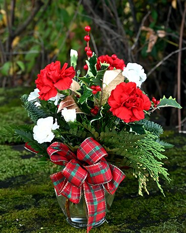 Winter & Bright Flower Arrangement