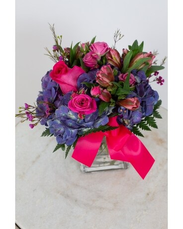 Loveable Flower Arrangement