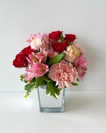 Love That Pink Flower Arrangement