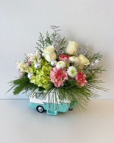 Glamping through the Snow Flower Arrangement