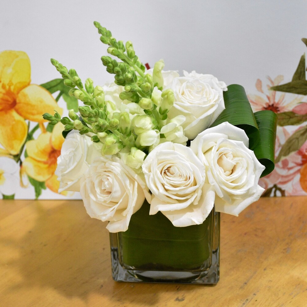 Shop Bianca Flower Arrangement - Starbright NYC