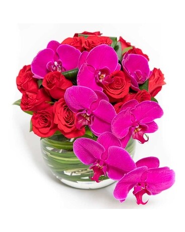 No Ordinary Love Flower Arrangement