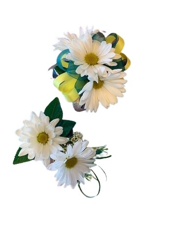 Dancing Daisies Corsage