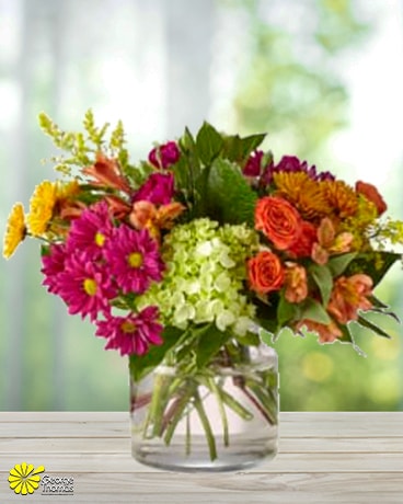 Crisp & Bright Flower Arrangement