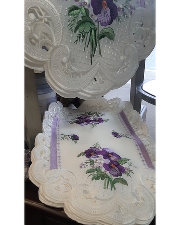 Violet Table Runner Gifts