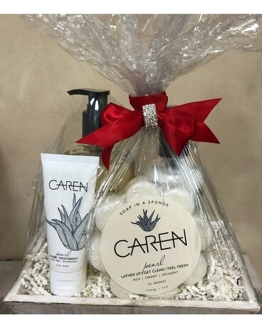 Pamper Her Caren Pearl Gift Basket