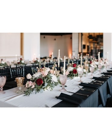 Hyde House Tampa - Receptions Tables Wedding Arrangement