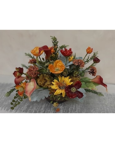 Silk Fall in Glass Dish Dried Flowers