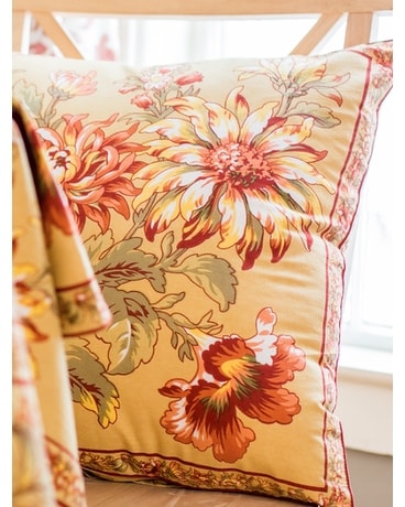 Dahlia Days Cushion Cover w Pillow Gifts